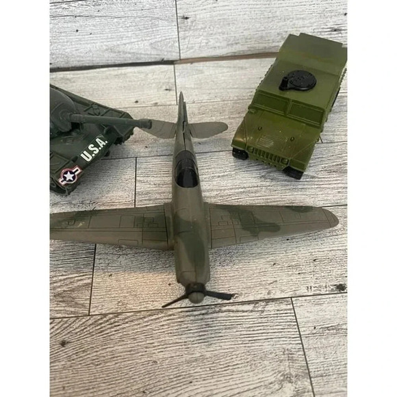 Lot Of Vintage VTG Military Toys Lot of 3 - Picture 2 of 10